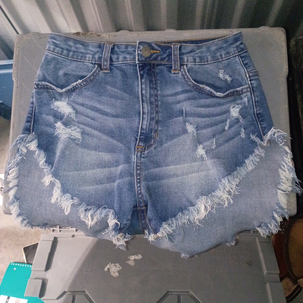 Frayed Hem Distressed Denim Shorts - Blue